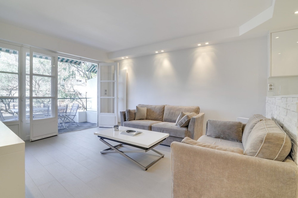 Beautiful, Cosy, Quiet Flat With Terrace - Cannes