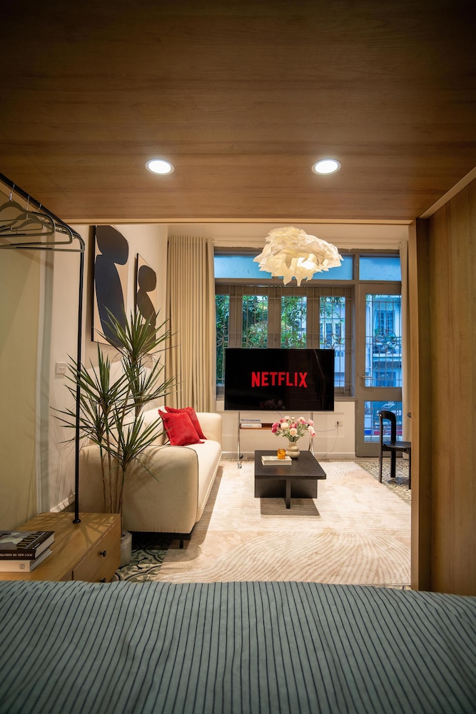 The Train Street Residence Ly Nam De