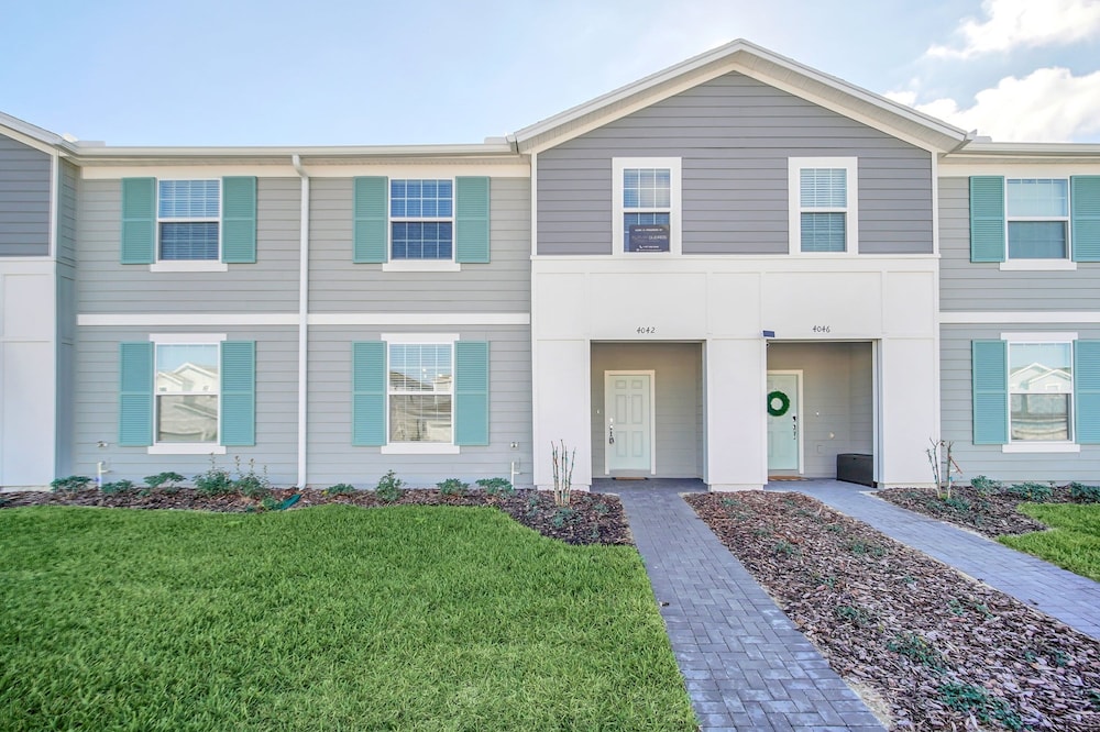 Stylish 5BR Home With Mickey Cars Rooms