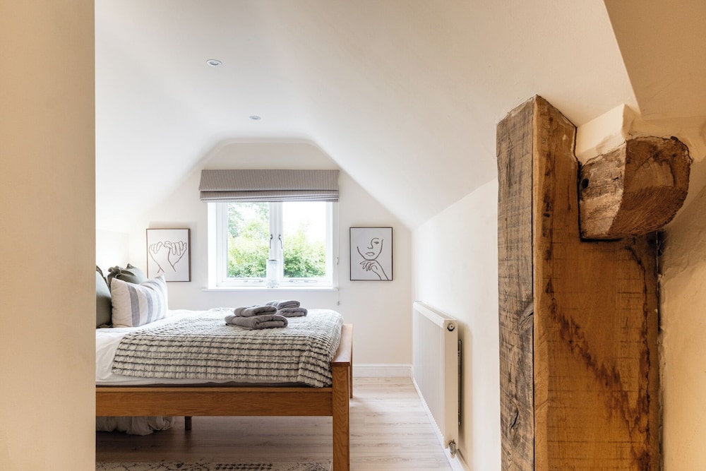 Two Cottages near Stratford-upon-Avon