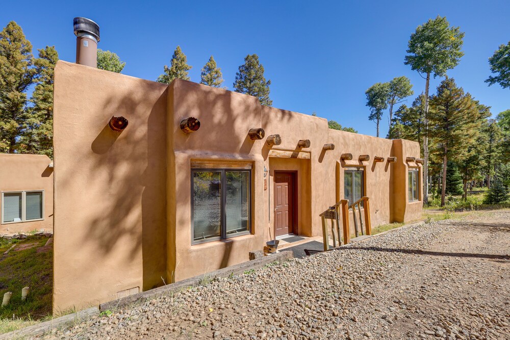 Secluded Amalia Retreat w/ Cozy Fireplace & Grill! view 4
