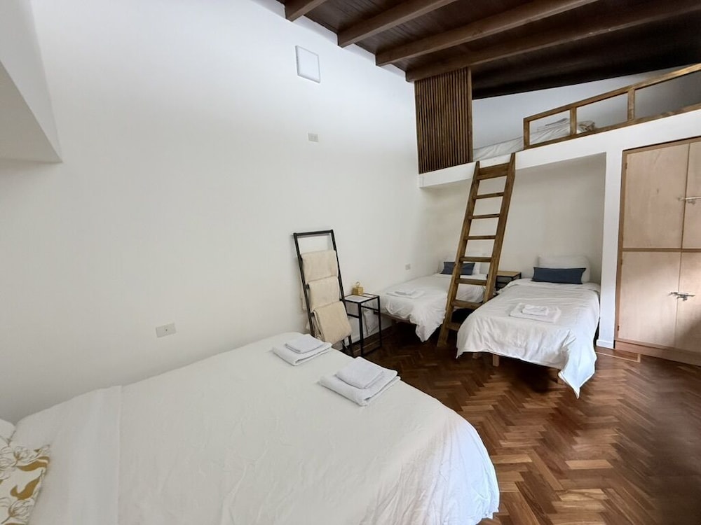 Clivias Hostel