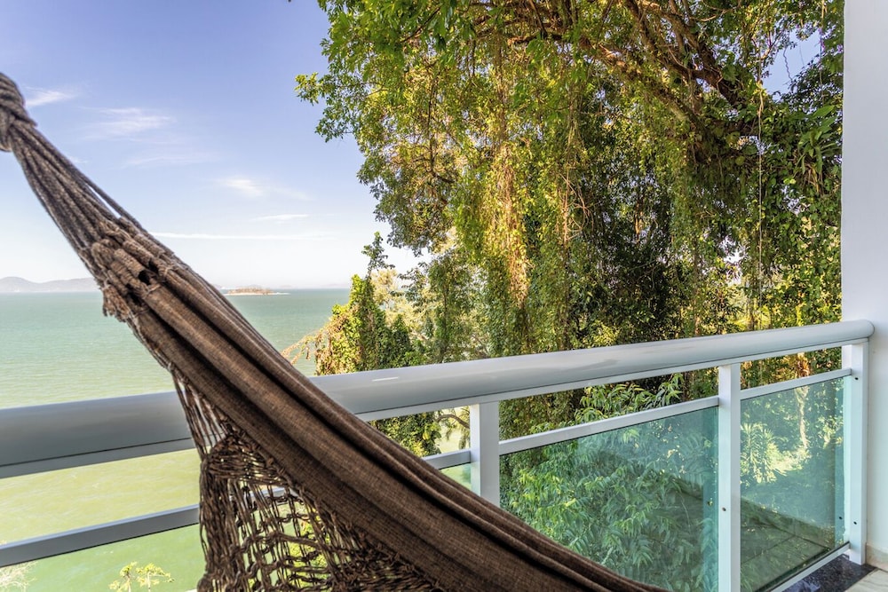 Loft em Condom nio com mar em Mangaratiba