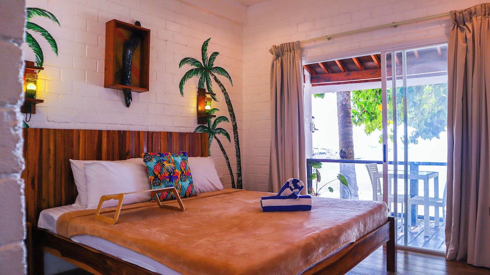 Suites by Eco Hotels