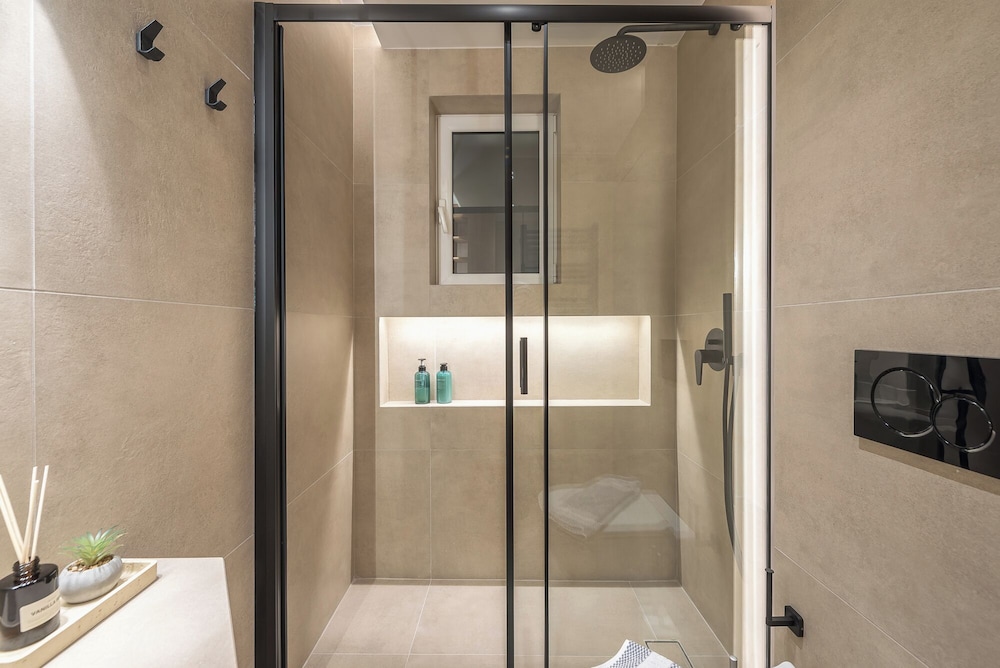 Exclusive Suite by Cloudkeys
