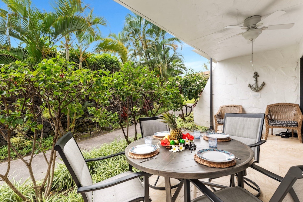 Oceanfront Complex - Updated Ground-floor Condo w/ AC & 2 Pools - Vrkcv