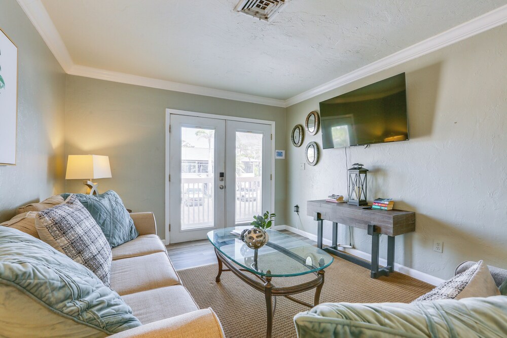 Steps to Shore: Sunny Fort Myers Beach Escape!