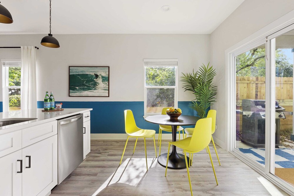 Beach Retreat w/ Putting Green, Hot Tub, 2 Free Bikes Golden Hour by Avantstay