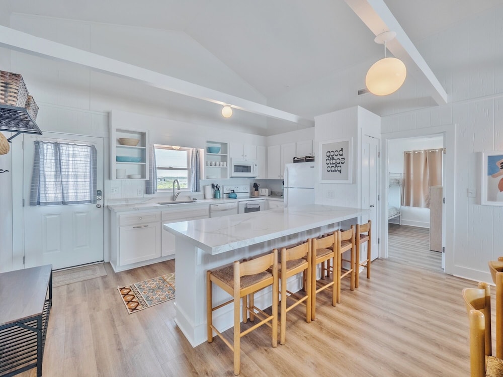 Walking on Sunshine by Topsail Realty