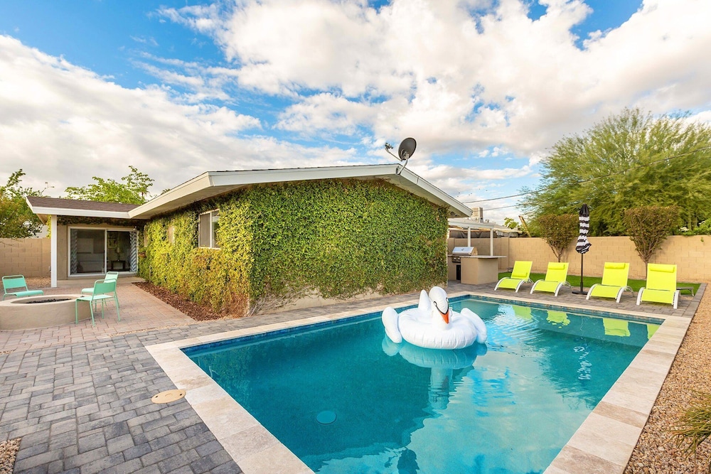 Sunhaven -pool Heat Available - Walk to Old Town