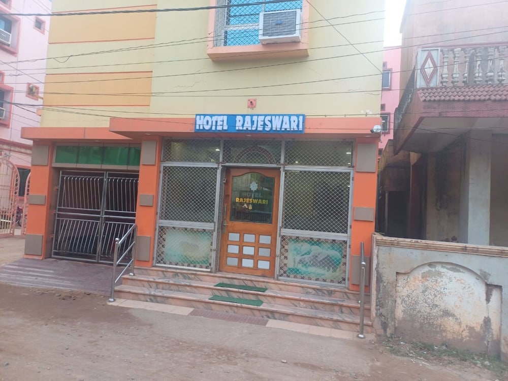 Goroomgo Rajeshwari Puri view 3