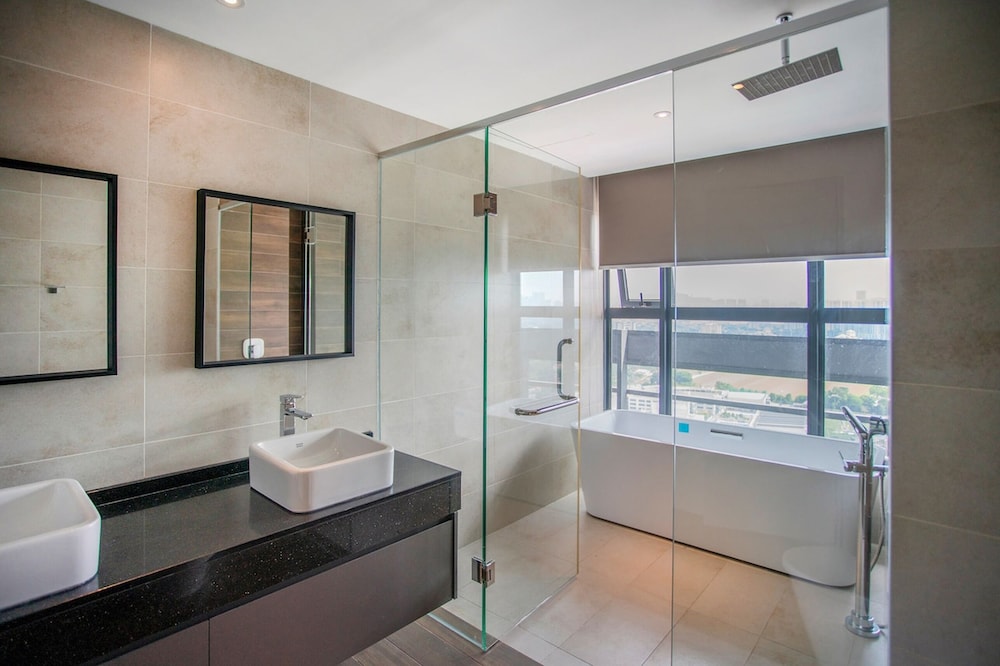 Novo Suites @ Jalan Ampang Skypool