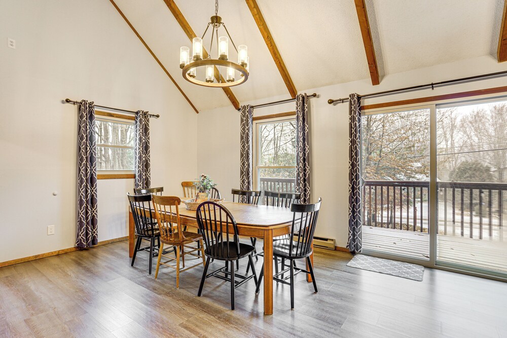Walk to Hideout Slopes: Home w/ Game Room!