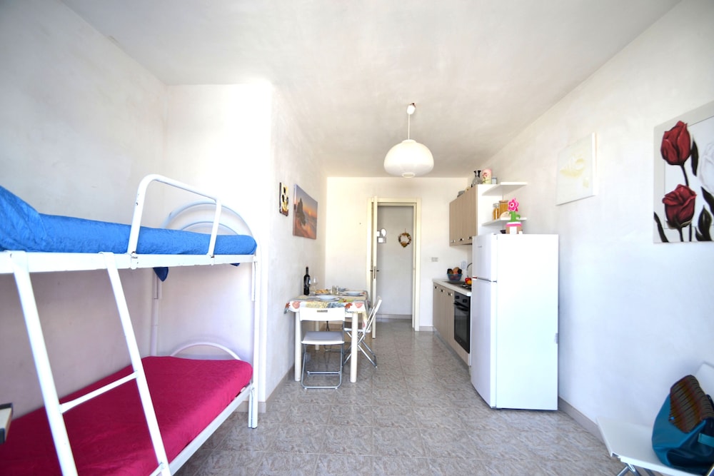 Alba Two-room Air-conditioned Holiday Home for 4 Guests view 5