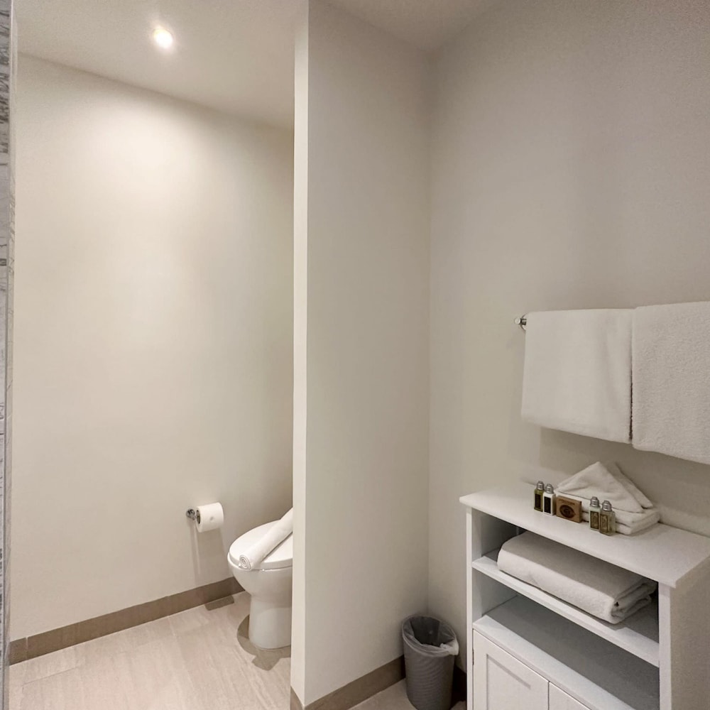 Brand New 6 Bedroom Penthouse