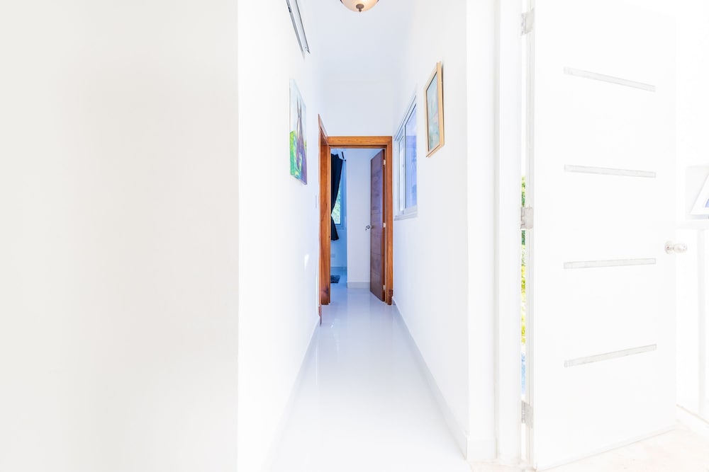New Stylish 3BR Villa With Private Pool Terrace