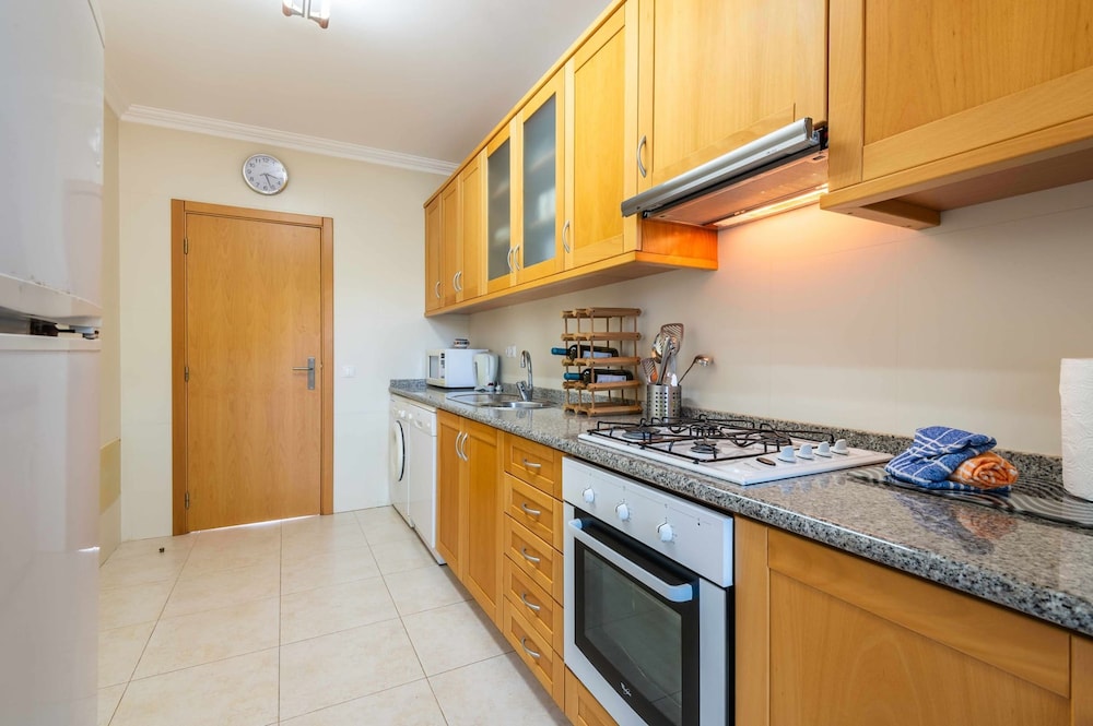 Balaia Residence 2 Bedroom Penthouse With Pool