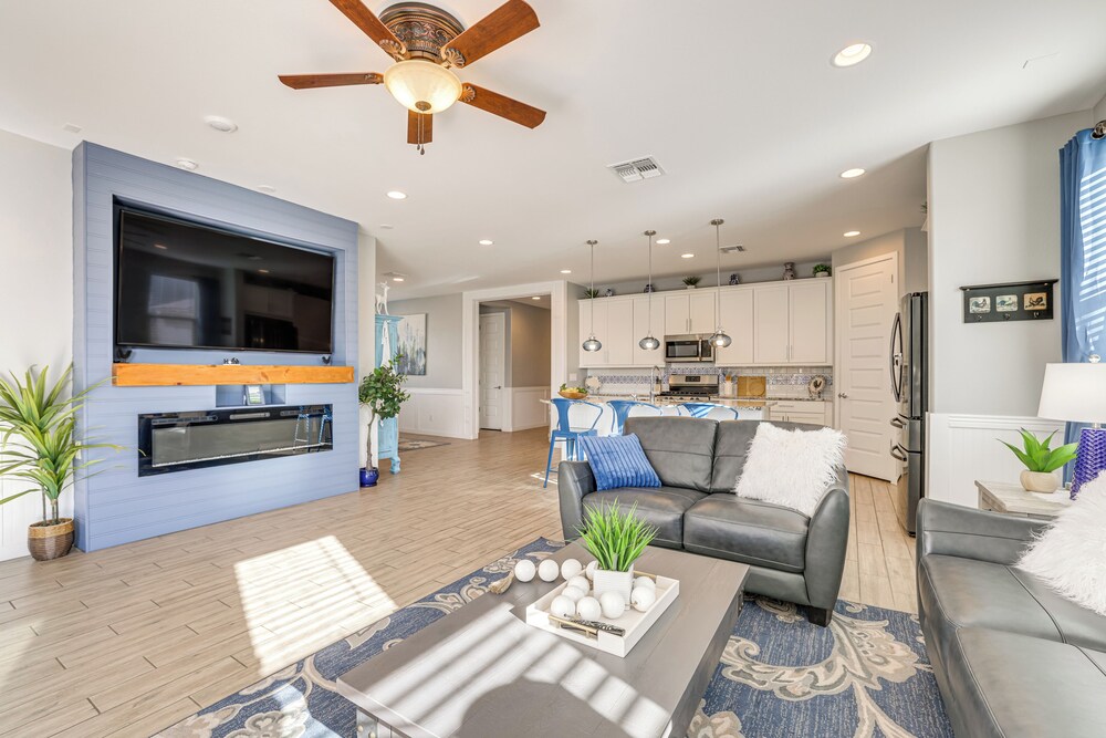 Covered Patio: Family-friendly Home in Casa Grande