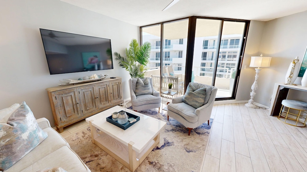 East Pass Towers 602 3 Bedroom Condo