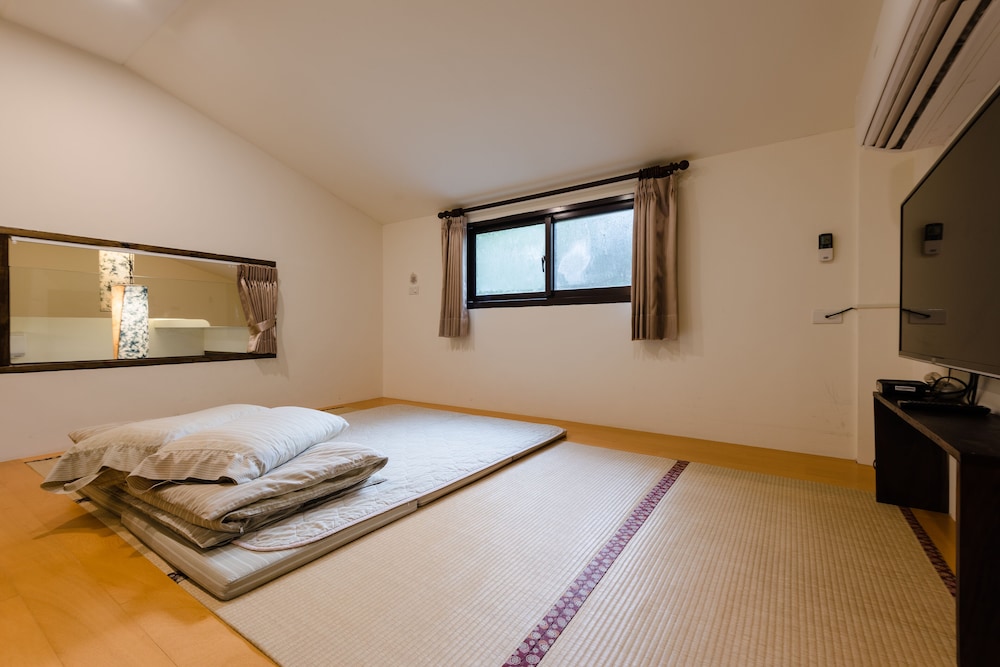 Zhuo Ye Cottage view 5