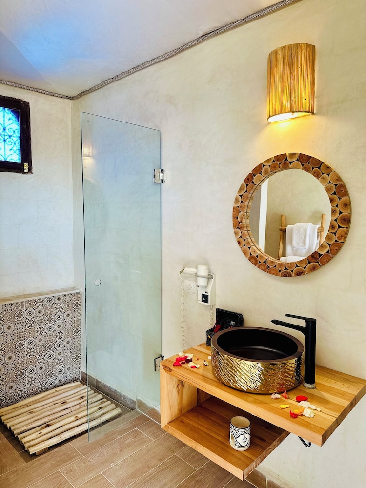 Yes We Camps Luxury lodge & spa
