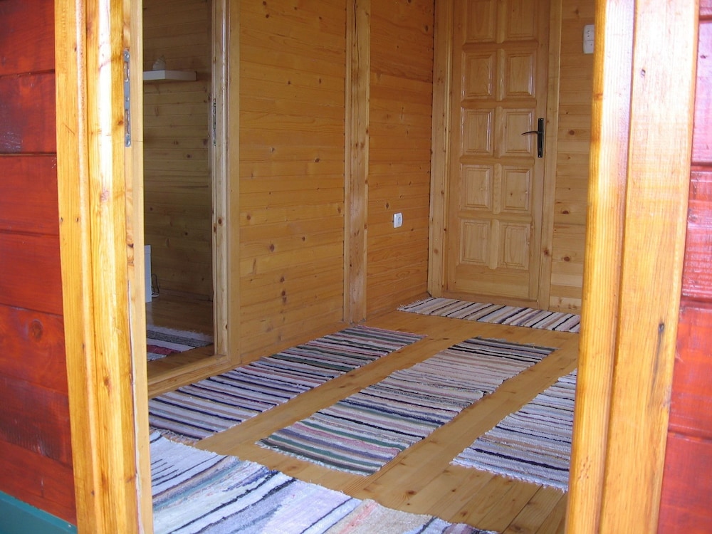 Boskovica Brvnare view 3