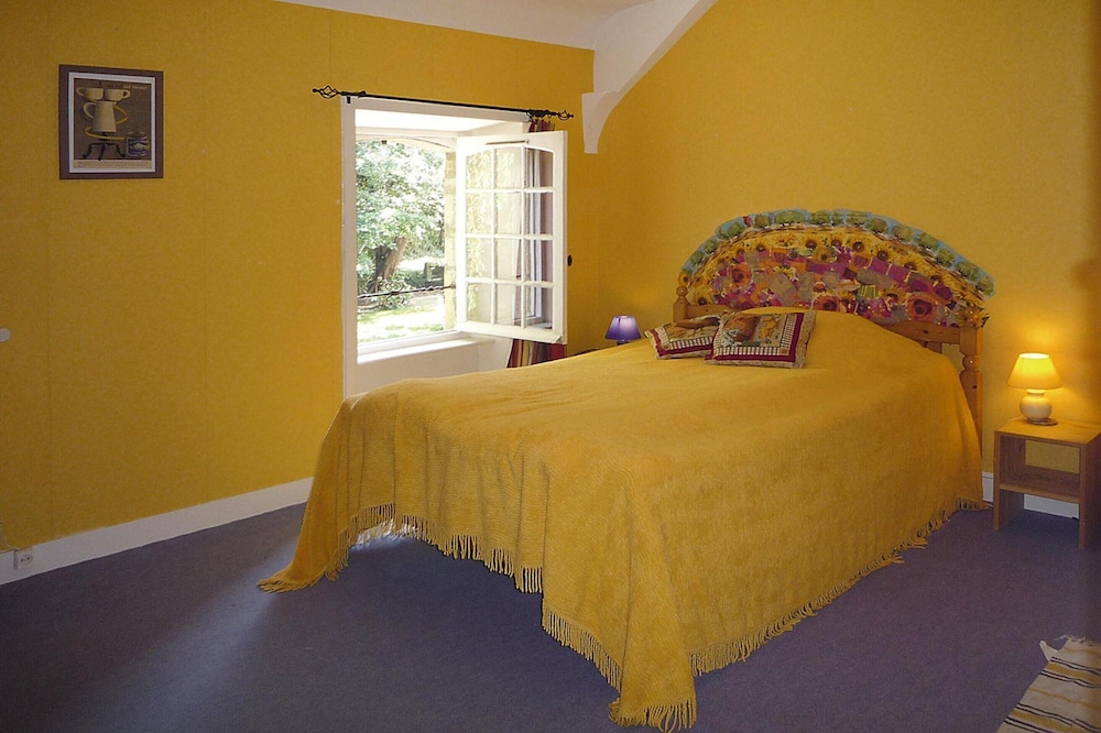 Cottage in Normandy Near Barneville-carteret view 2