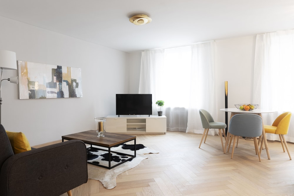 Nest- Badenerstrasse