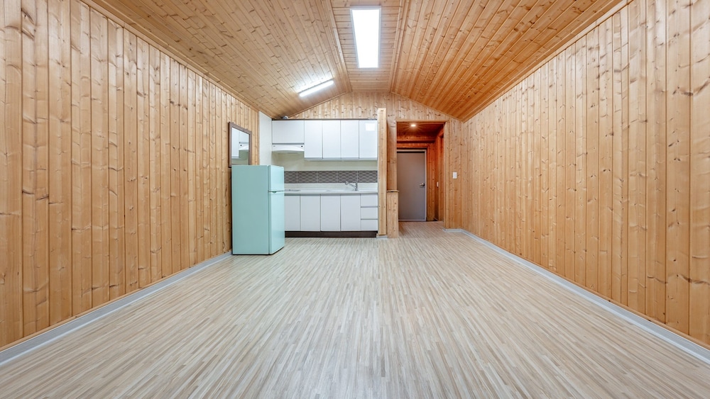 Gapyeong Noksu Valley Pet Group Pension