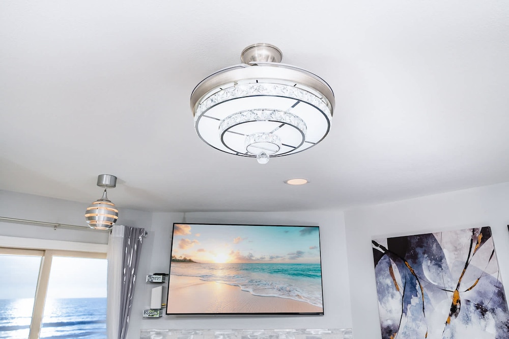 Luxury Oceanfront Condo With Private Beach Access