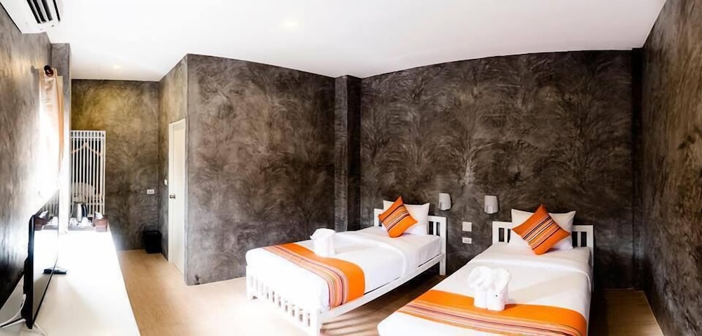 Ban's Avenue Guest House