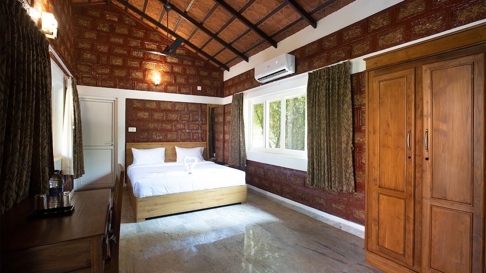 Aara Jungle Resortes Pvt Ltd