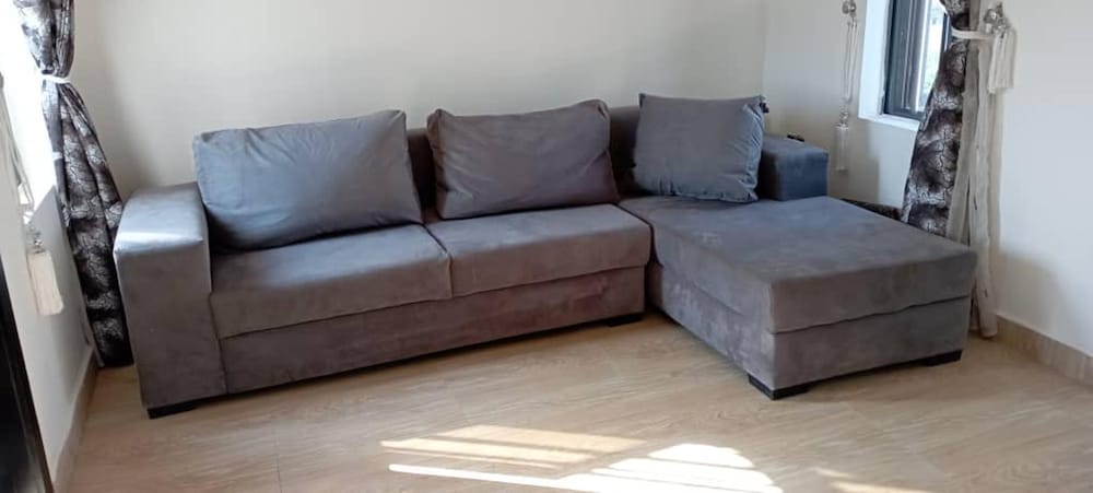 Apartment Sleeps 4 With Free Parking view 5