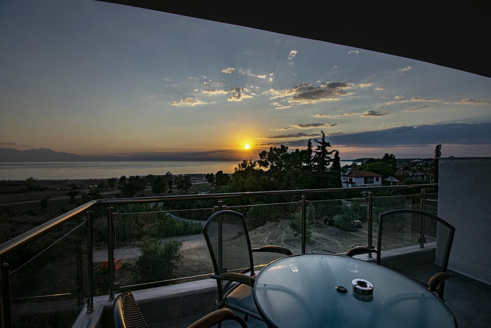 Heraclea Luxury Suites Maisonette 21 by Trave view 2
