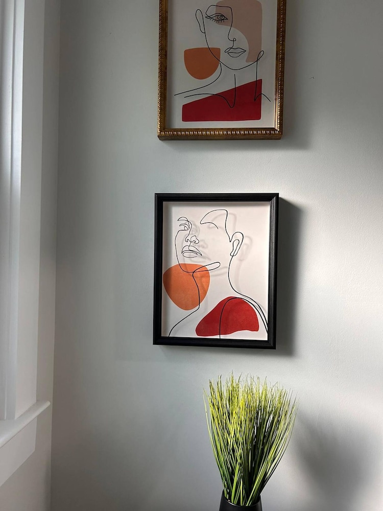 A122 Malone Home