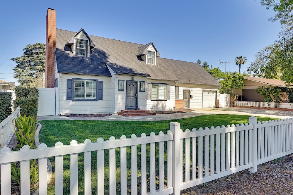4 Mi to Dtwn: Riverside Gem w/ Pool & Game Room