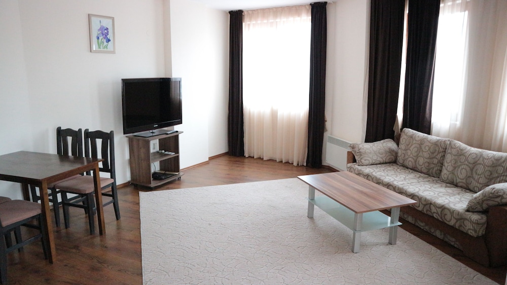 Bansko Vacations - Pirin Palace White Apartments - Property Image 8