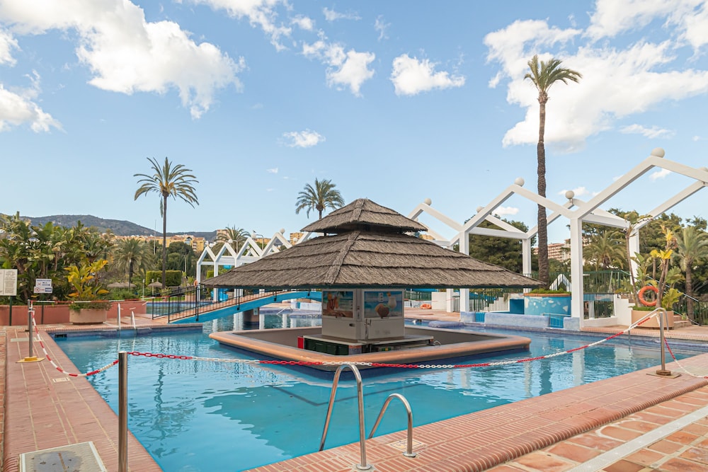Benalbeach With Pools And Seaview