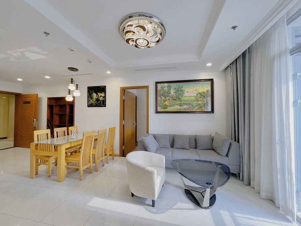 Wow! Homes by Christine - Vinhomes Luxury