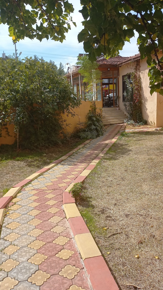 Mediterranean Apart Otel - Image 27