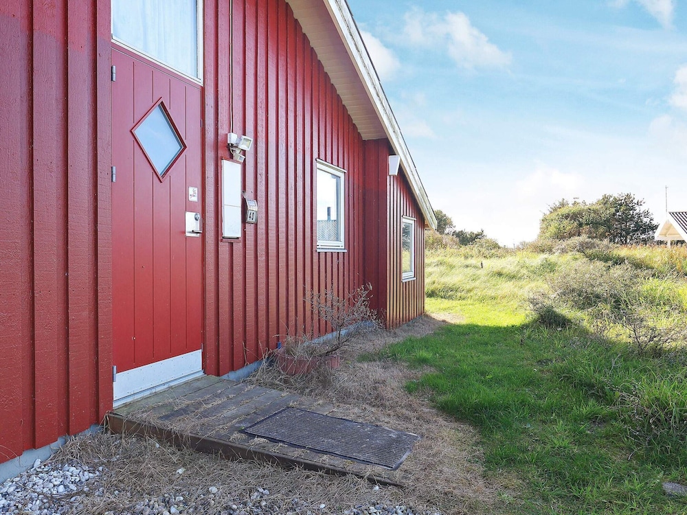 6 Person Holiday Home in Hjorring