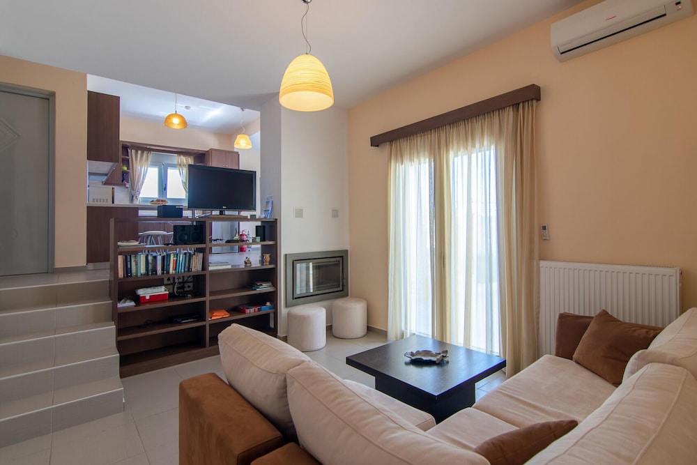 Yanni's villas