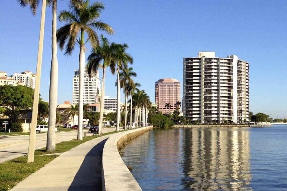 Cozy Apartment in West Palm Beach, Minutes Away From Downtown! N°4 view 3