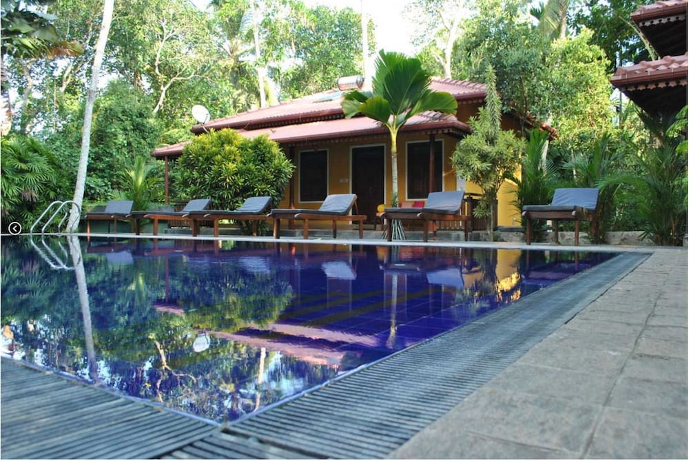 Araliya Garden