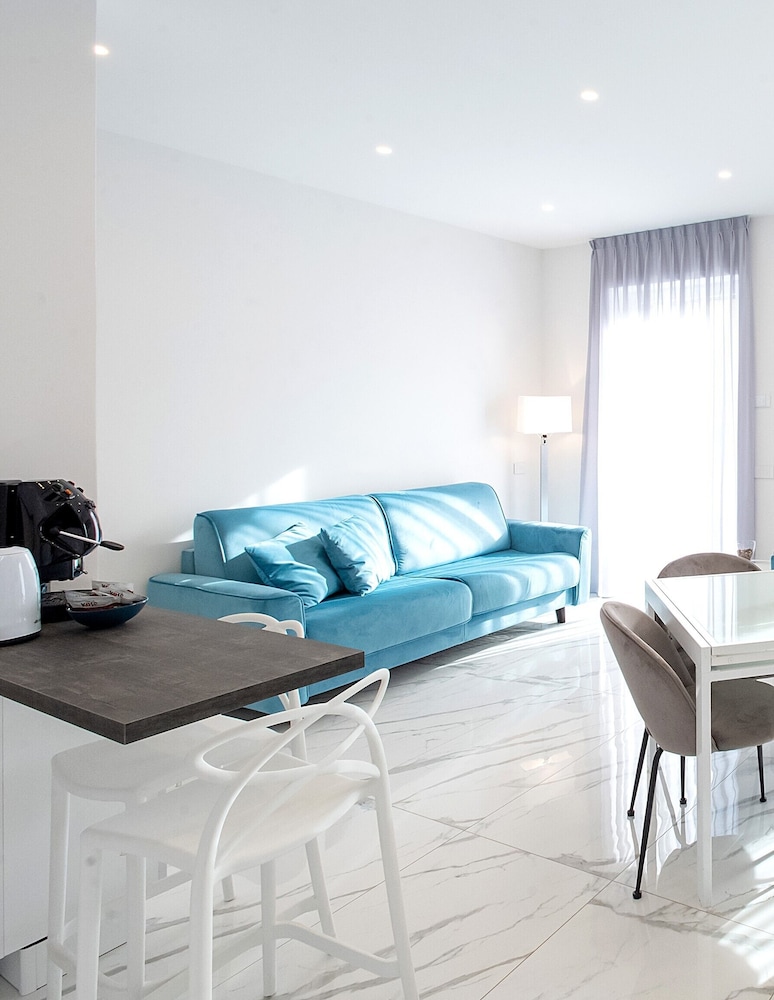 Tema Suites