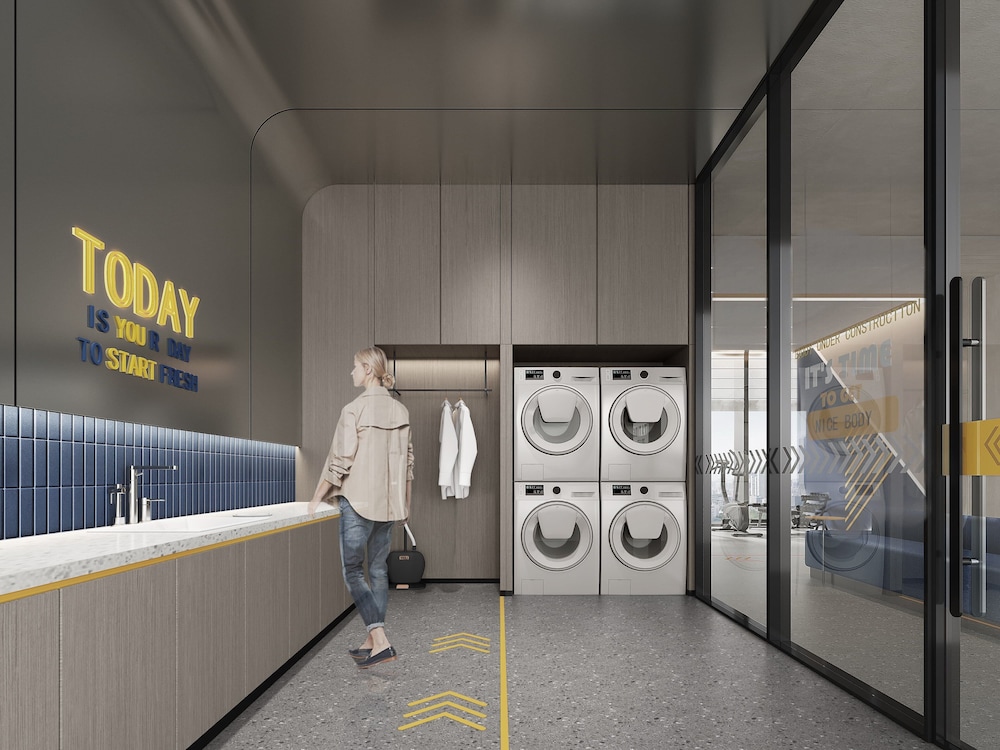 Holiday Inn Express Qingdao City Balcony by IHG