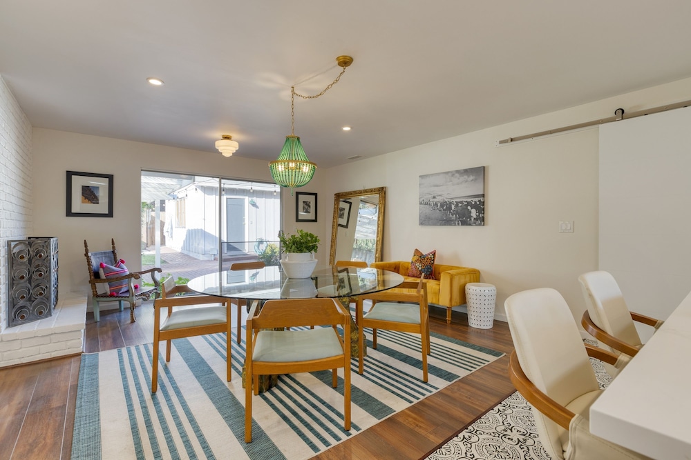 Hummingbird Haven by Avantstay Dog-friendly Near the Beach Huge Yard Hot Tub
