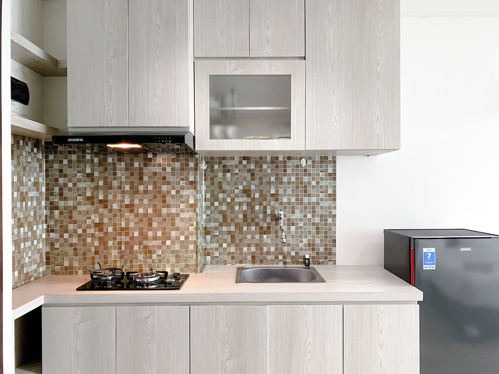 White Toned Studio At Lrt City Bekasi Apartment