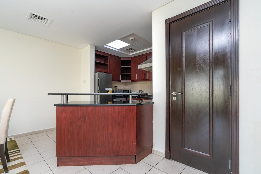 Lux BnB 1BD Discovery Gardens