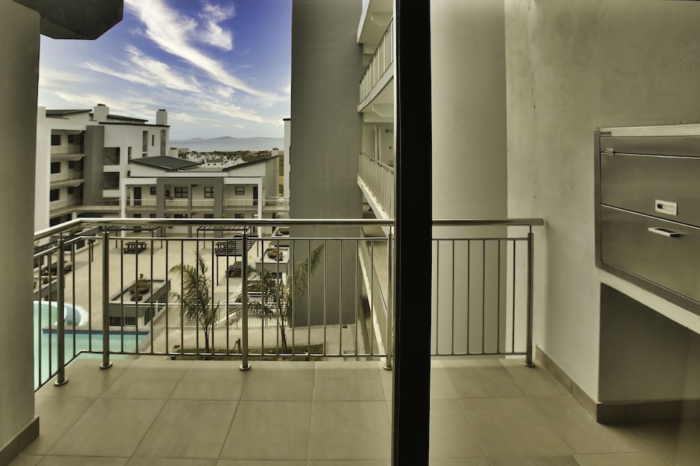 Nivica Lifestyle Living 57, Langebaan 4-Sleeper view 5